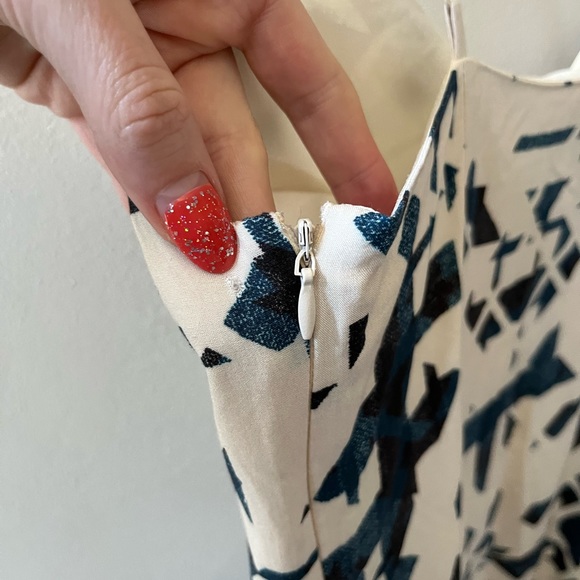 NWT Yumi Kim off white and blue tribal midi shift sleeveless dress size small - Picture 6 of 8